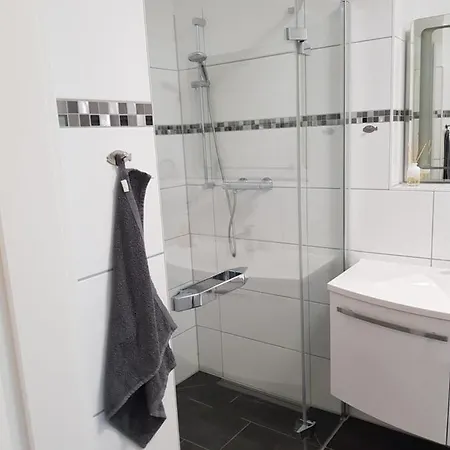 Meerblick Og Apartmán Altefähr